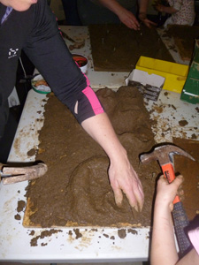 craft group mud sculpting